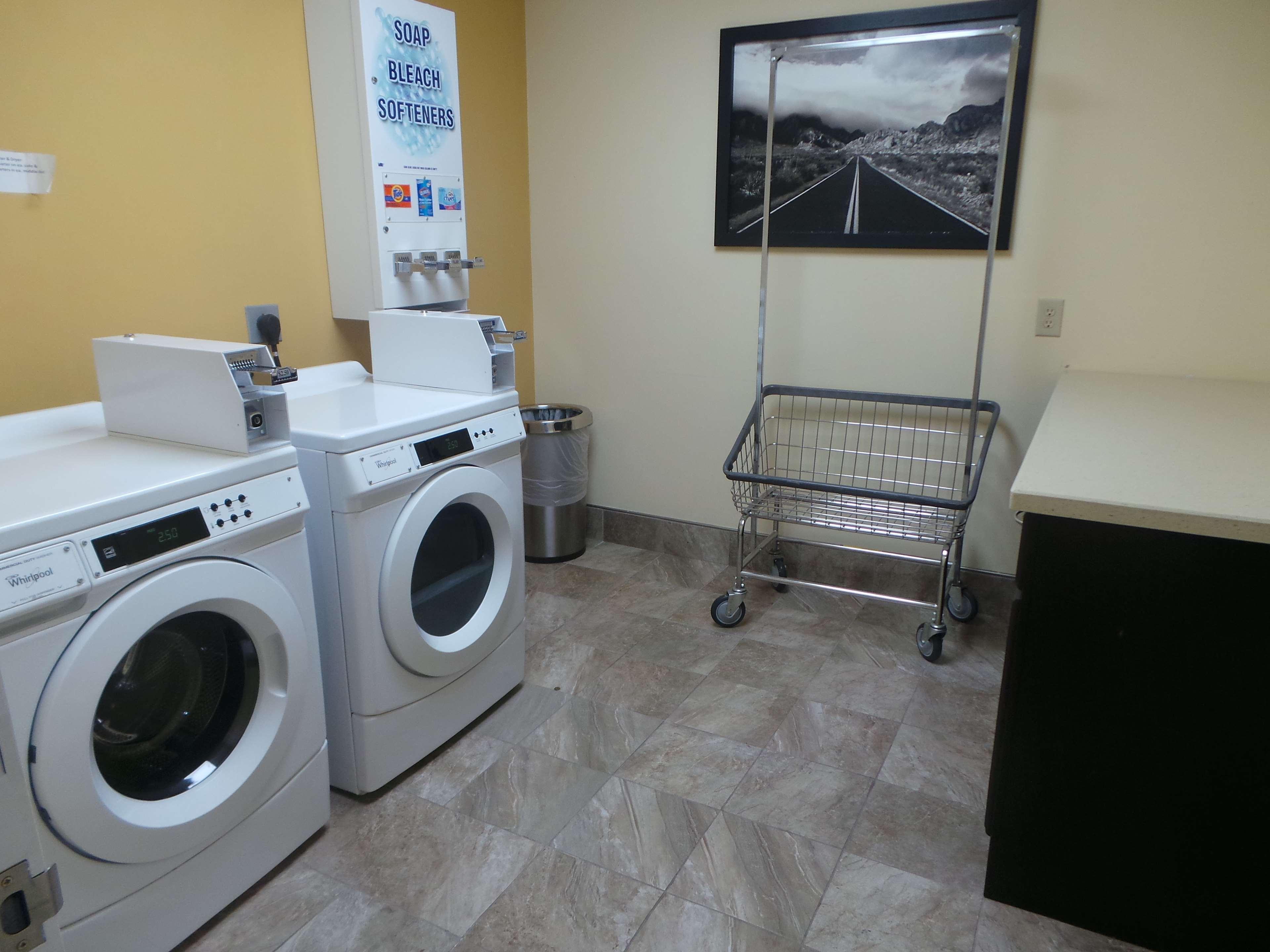 SureStay Plus Hotel by Best Western Alvin Einrichtungen foto